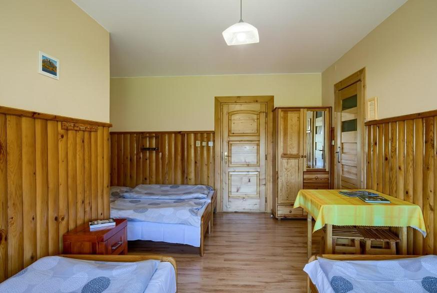 Schronisko Pttk Trzy Korony Sromowce Niżne Exterior foto